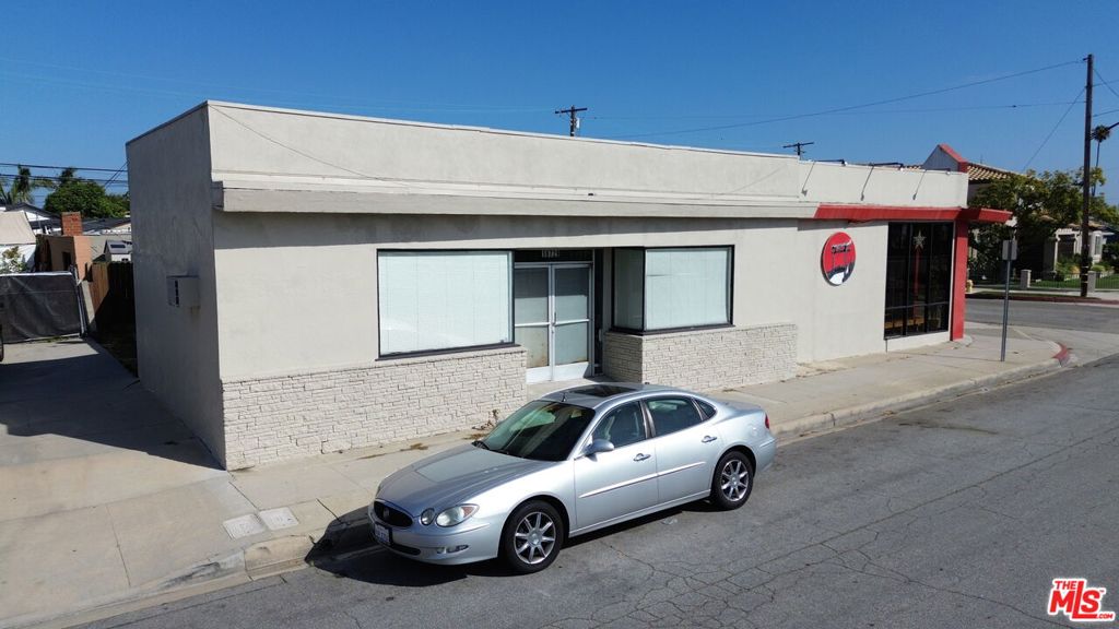 18727 Crenshaw Boulevard