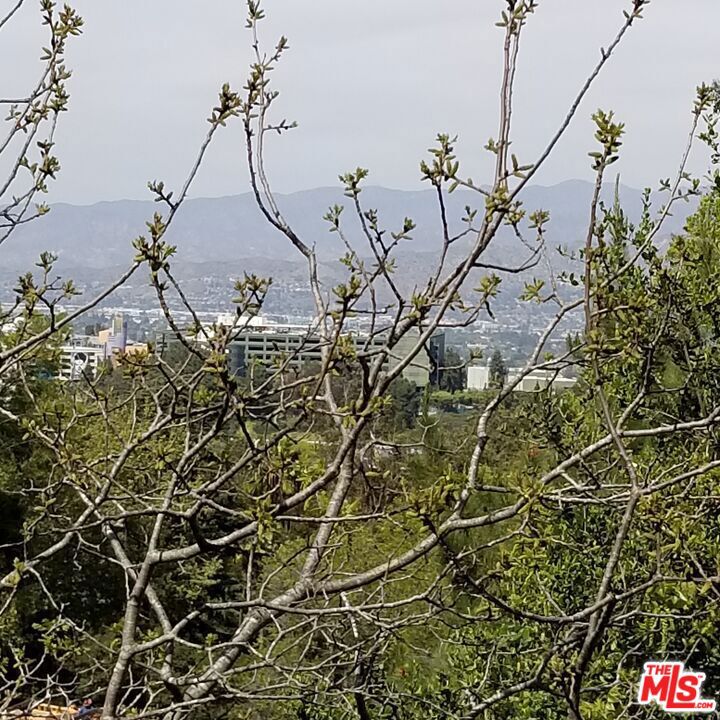 7264 Woodrow Wilson Drive