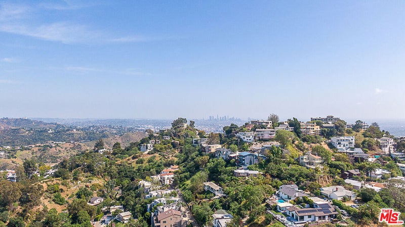 7264 Woodrow Wilson Drive