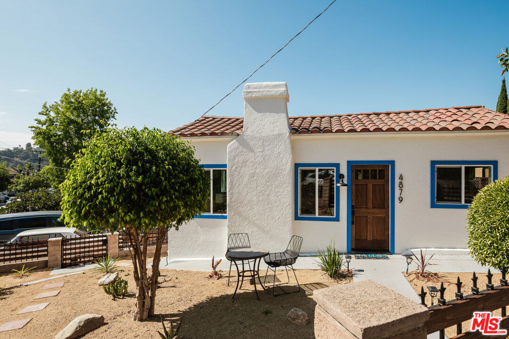 4879 Hartwick Street