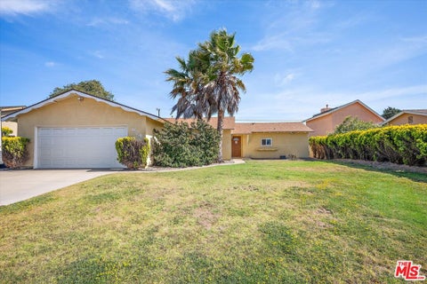 Photo of 824 Stansbury Drive, Santa Maria, CA 93455 (MLS # 26847315)