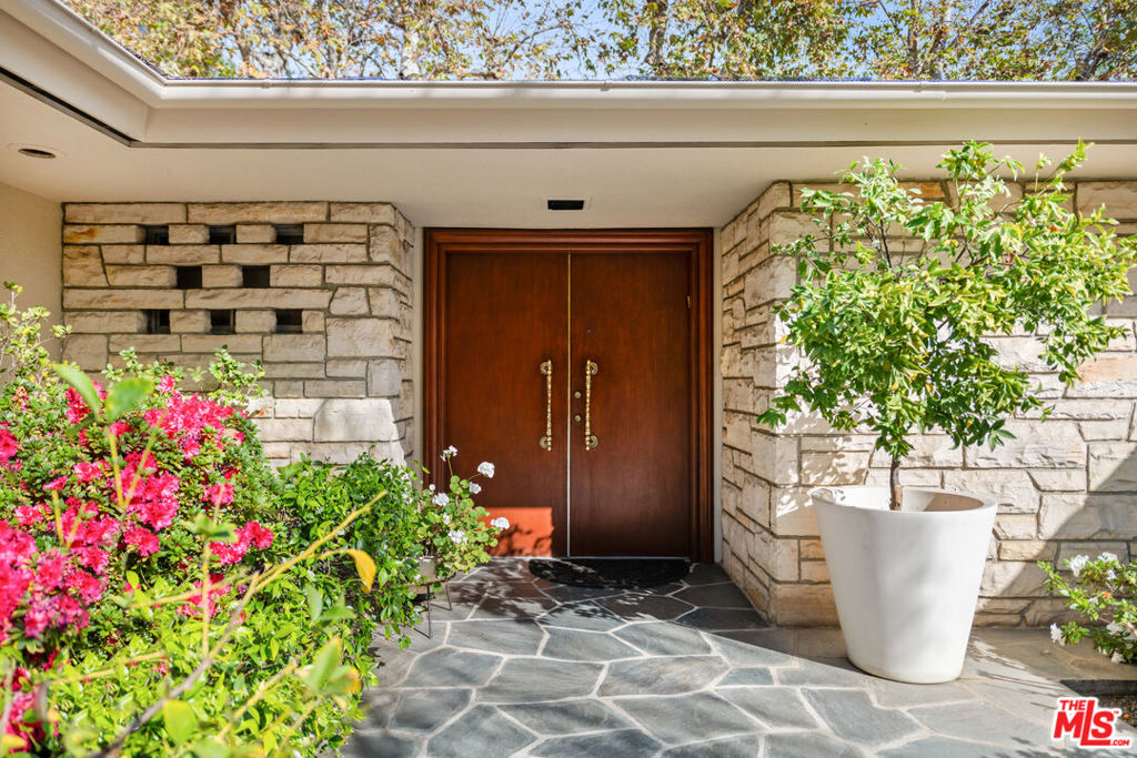 1244 Shadybrook Drive