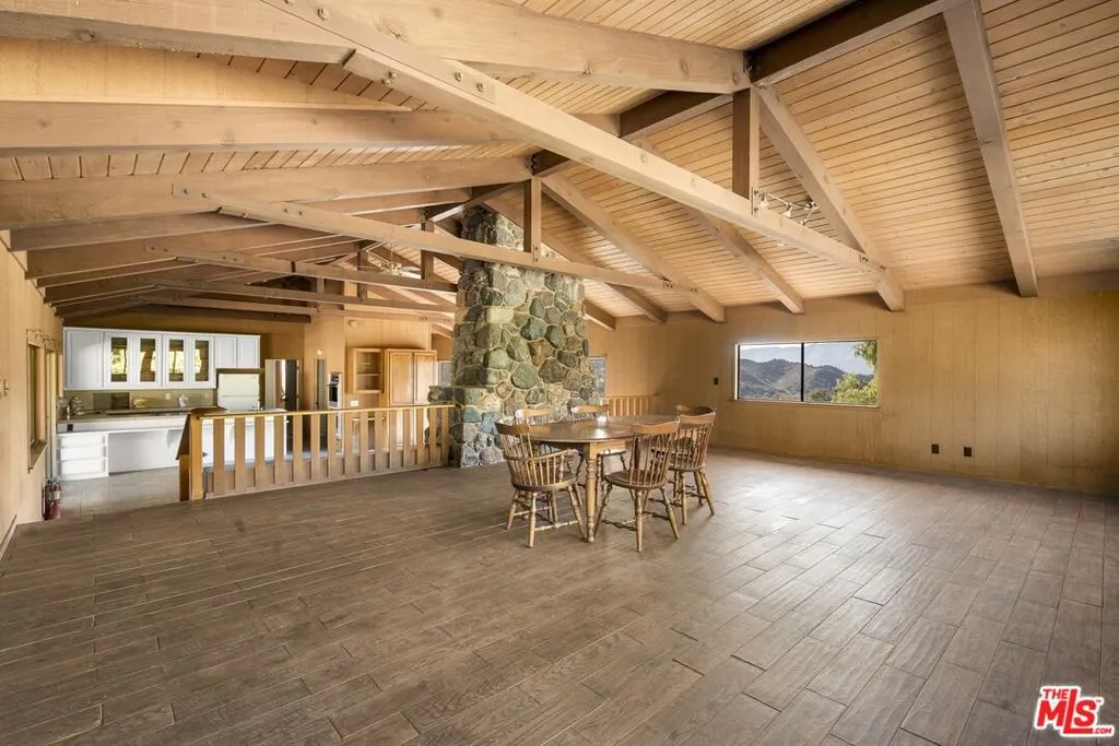 Santa Ynez, California 93460, United States, 6 Bedrooms Bedrooms, ,4 BathroomsBathrooms,Residential,Active,234803