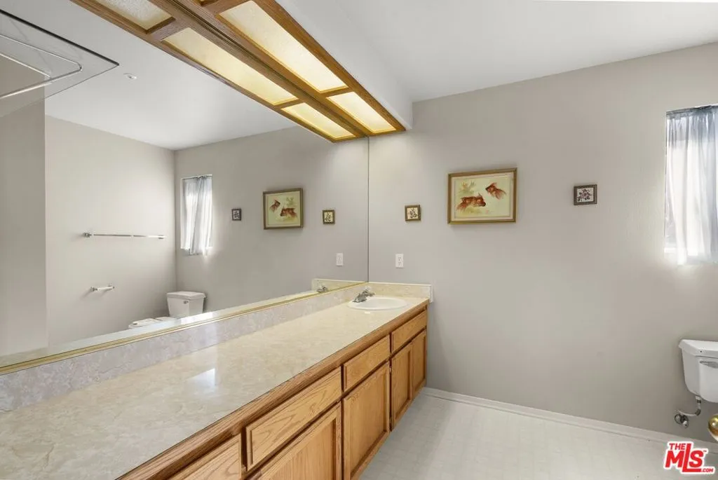 Santa Ynez, California 93460, United States, 6 Bedrooms Bedrooms, ,4 BathroomsBathrooms,Residential,Active,234803