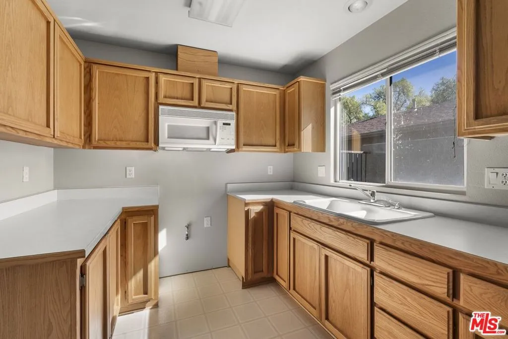 Santa Ynez, California 93460, United States, 6 Bedrooms Bedrooms, ,4 BathroomsBathrooms,Residential,Active,234803