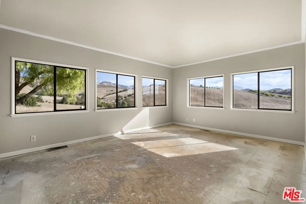 Santa Ynez, California 93460, United States, 6 Bedrooms Bedrooms, ,4 BathroomsBathrooms,Residential,Active,234803