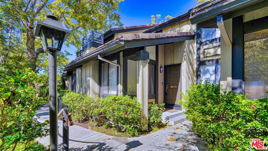 4907 Saint Louis Court