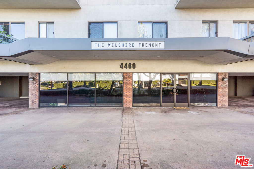 4460 Wilshire Boulevard 406