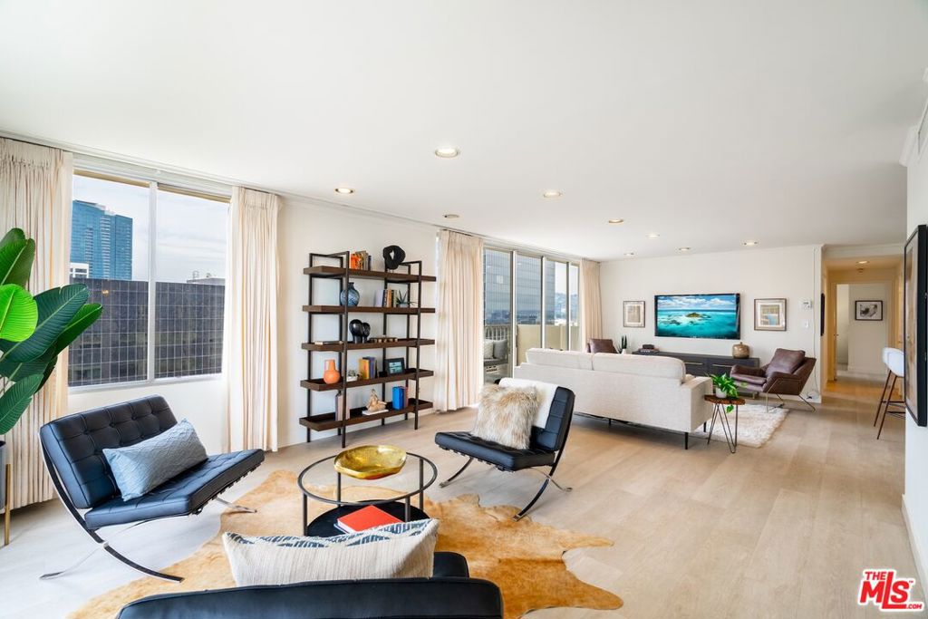 2160 Century Park East 1112
