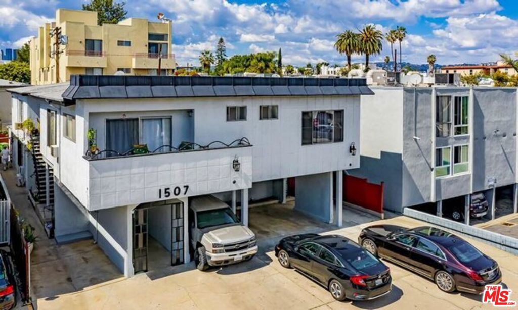 1507 S Sherbourne Drive