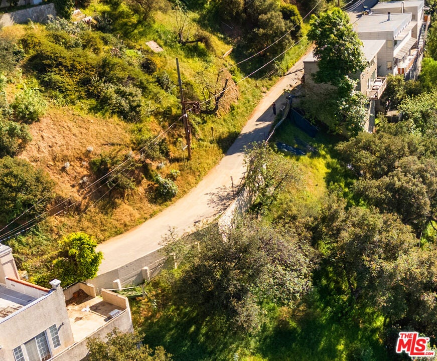 2123 Groveland Drive