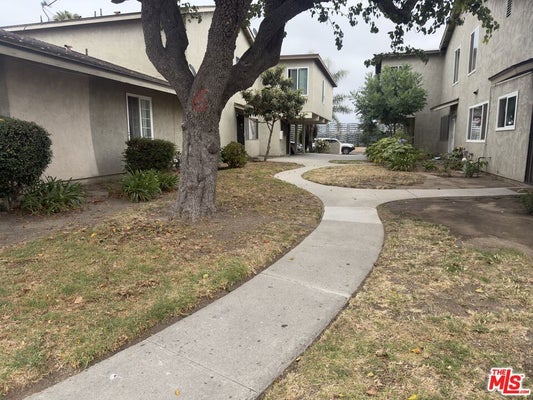 2330 EL DORADO AVE APT D, OXNARD, CA 93033 - Image c6ce9bcb1a7b11f9e6fbf70d02f729b2/2376533415