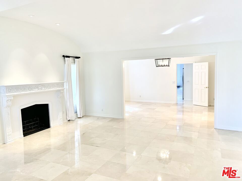 115 N Maple Drive