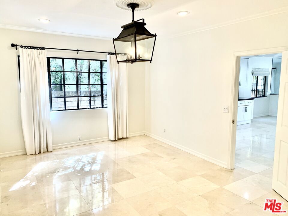 115 N Maple Drive