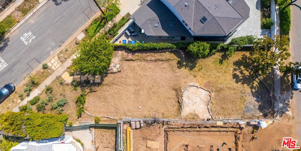 865 Chautauqua Boulevard