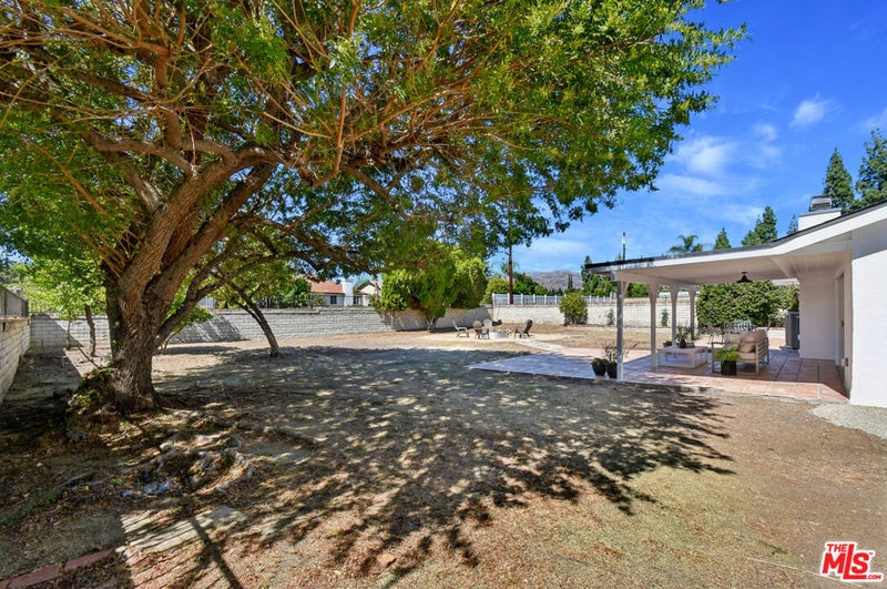 10543 Yolanda Avenue