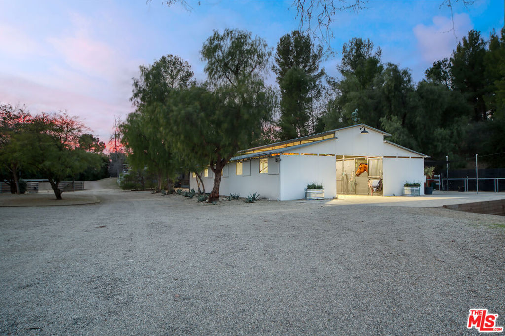 2121 Mckain Street