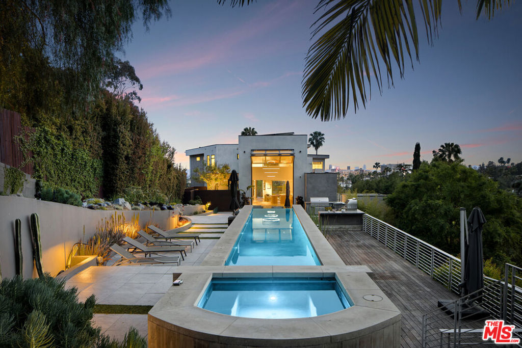 Properties 1 5751 Valley Oak Drive