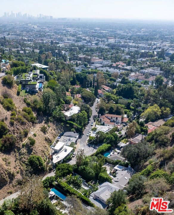 1853 Nichols Canyon Road