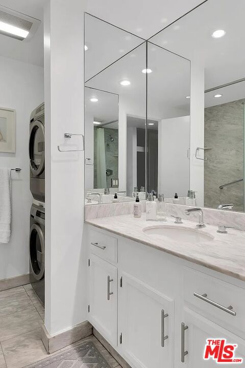 7135 Hollywood Boulevard 103