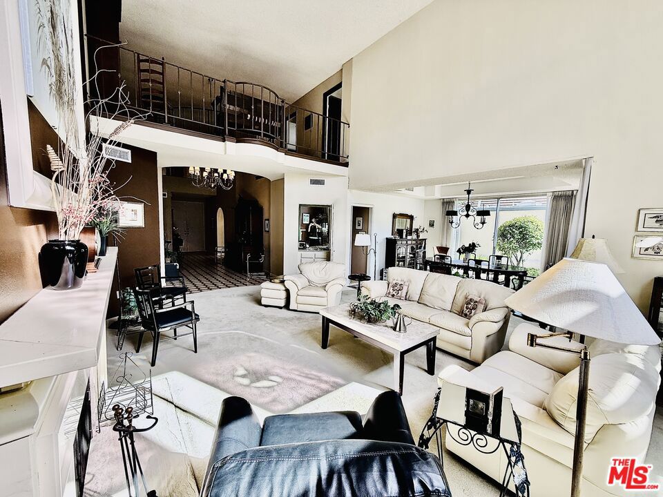 17193 Avenida De Santa Ynez