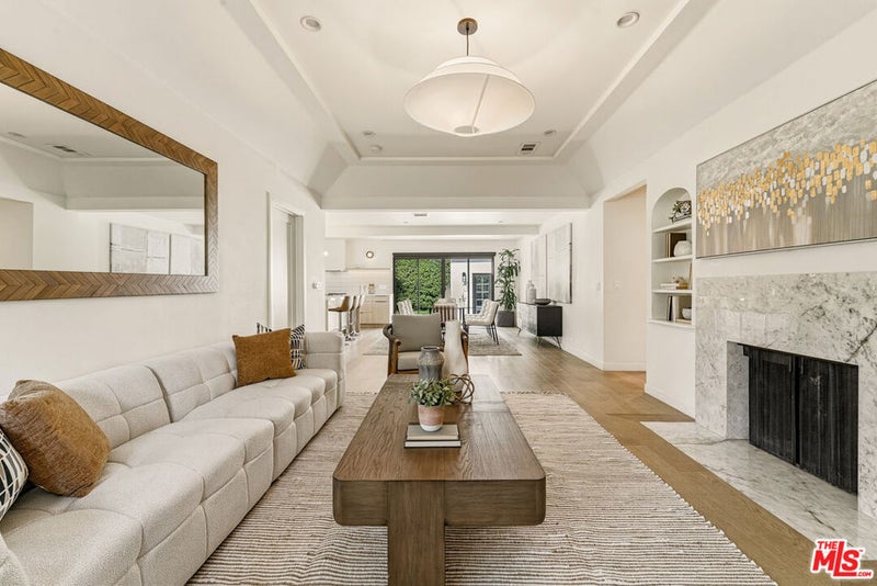 11357 Aqua Vista Street