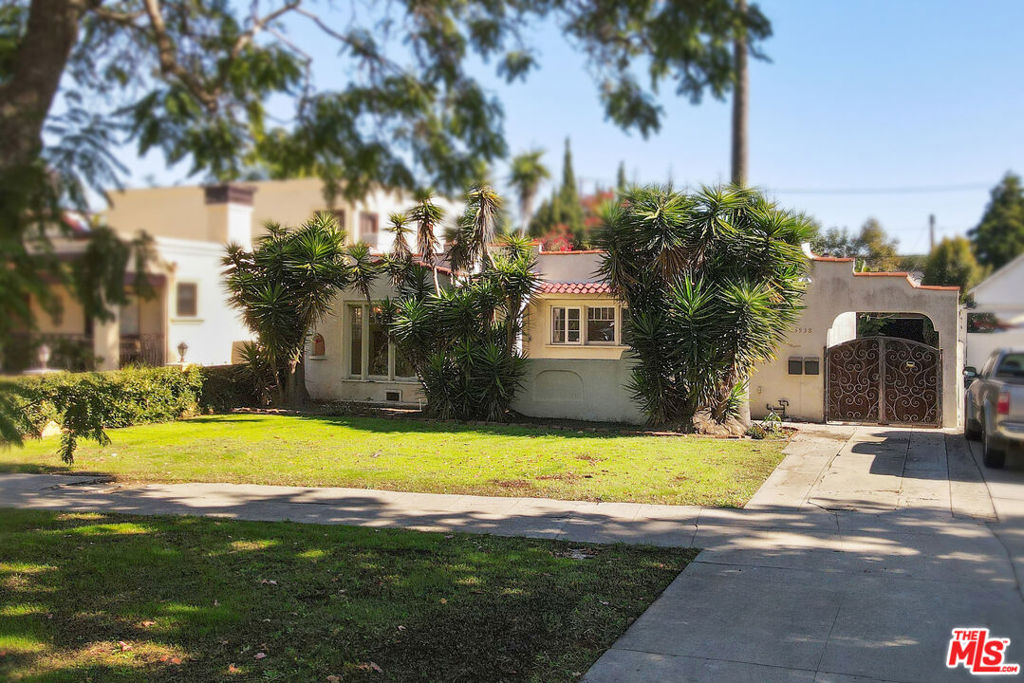 3938 East Boulevard