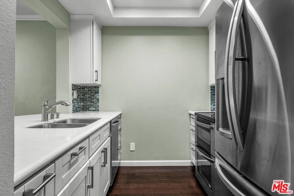 501 Palisades Drive 221