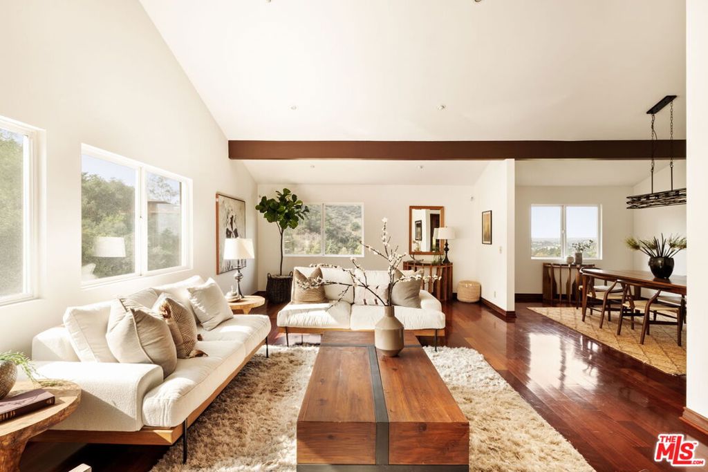 2617 Sleepy Hollow Place