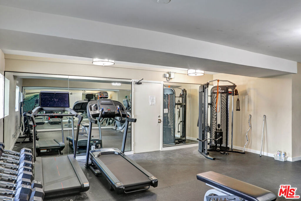 12325 Chandler Boulevard