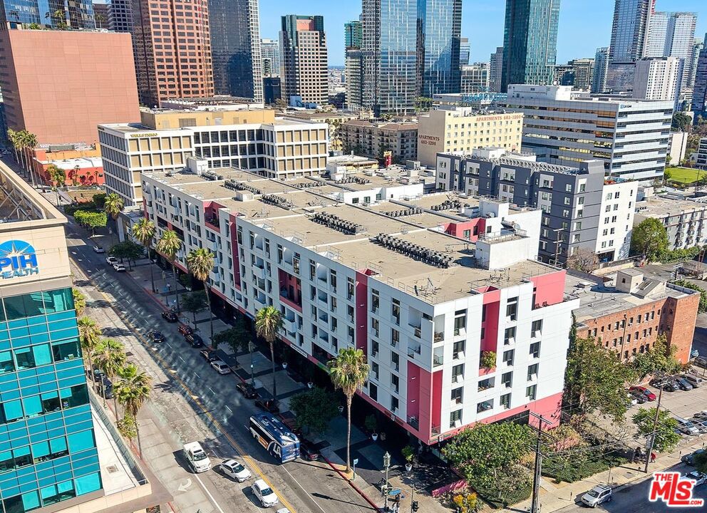 1234 Wilshire Boulevard 204