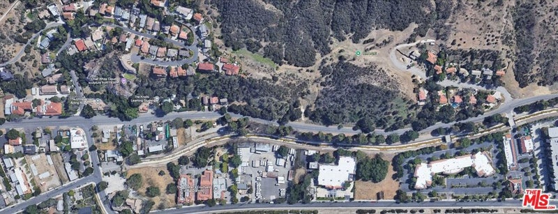 28388 Agoura Rd