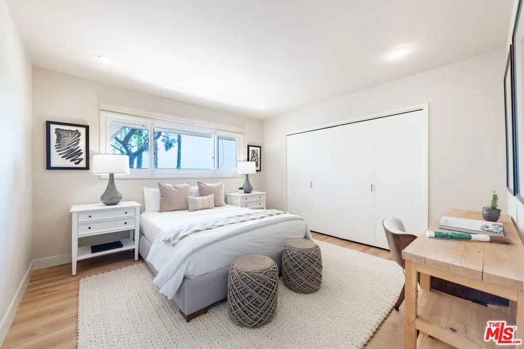 Encino, California 91436, United States, 5 Bedrooms Bedrooms, ,4 BathroomsBathrooms,Residential,Active,159322