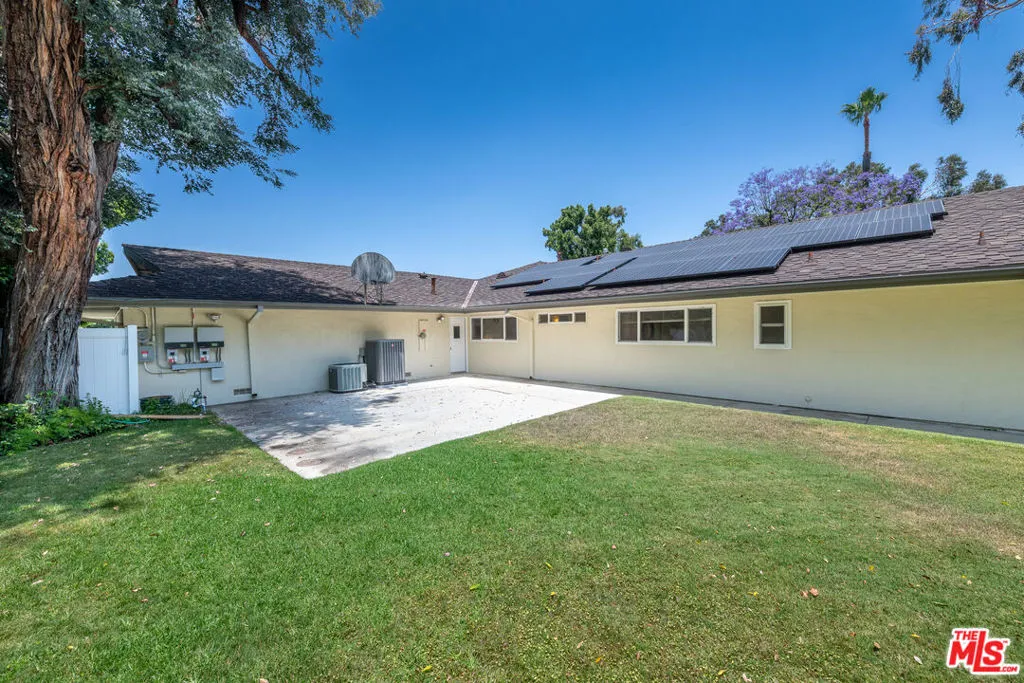 Encino, California 91436, United States, 5 Bedrooms Bedrooms, ,4 BathroomsBathrooms,Residential,Active,159322