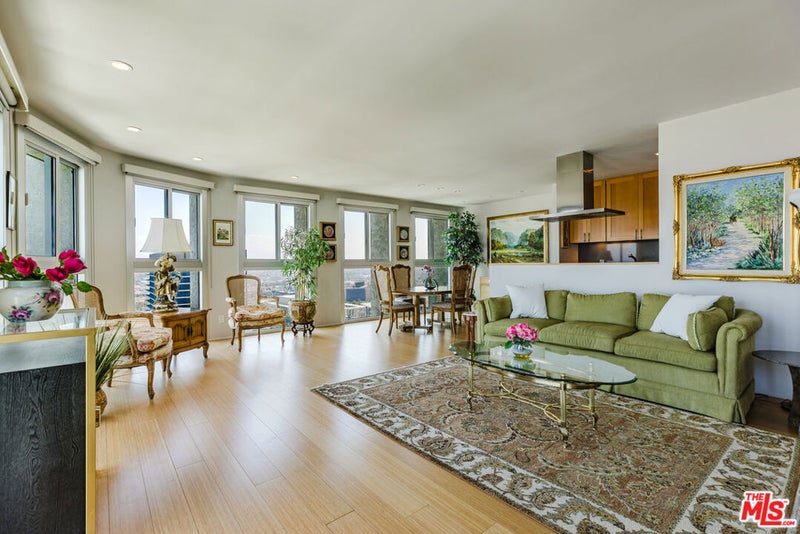 800 W 1st Street 2410