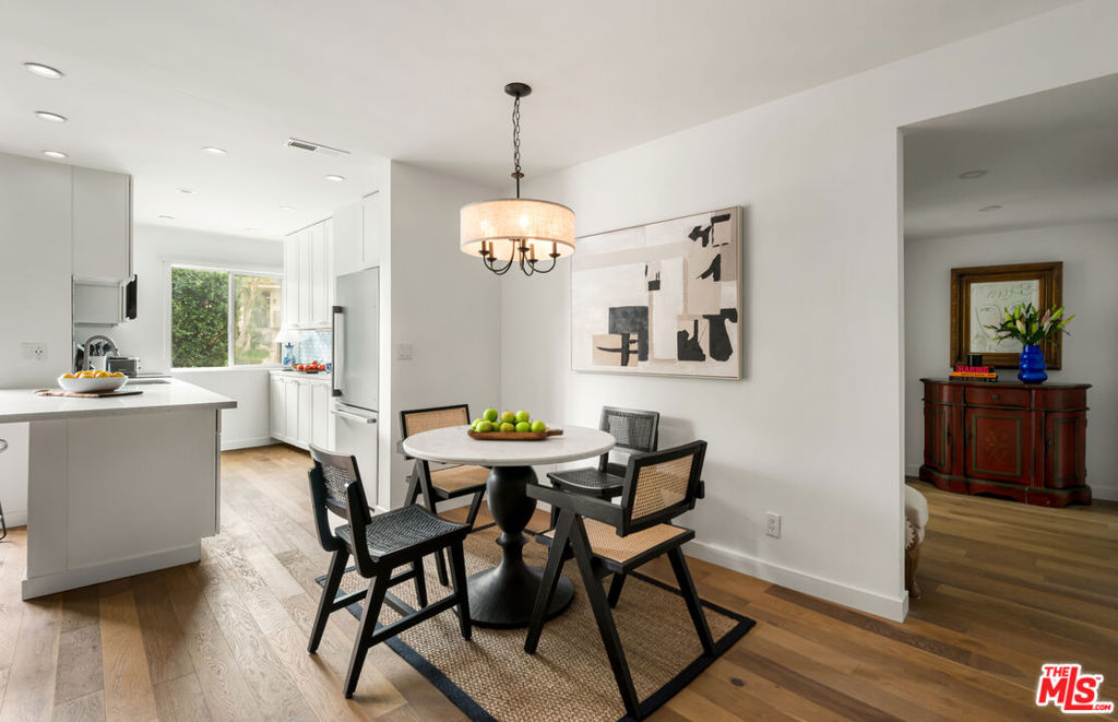 7250 Franklin Avenue 101