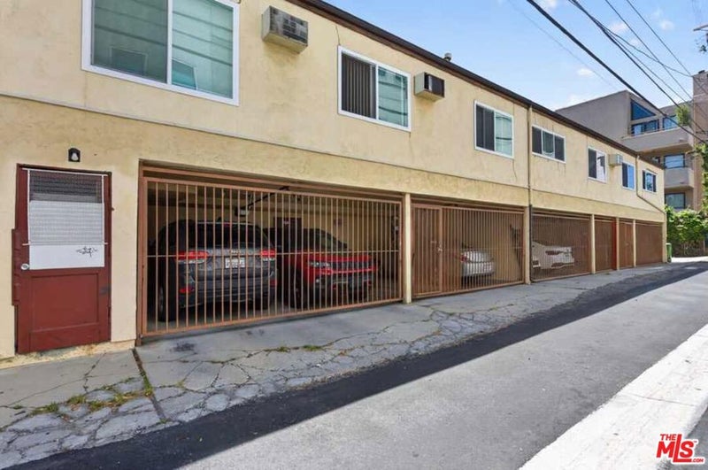 1811 Parnell Avenue