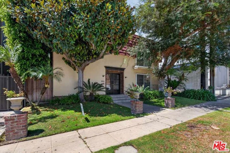 1811 Parnell Avenue