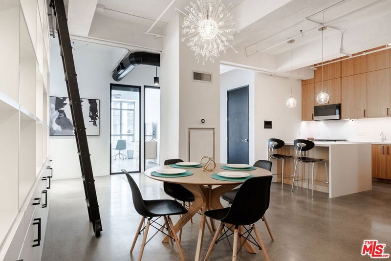 849 S Broadway 603