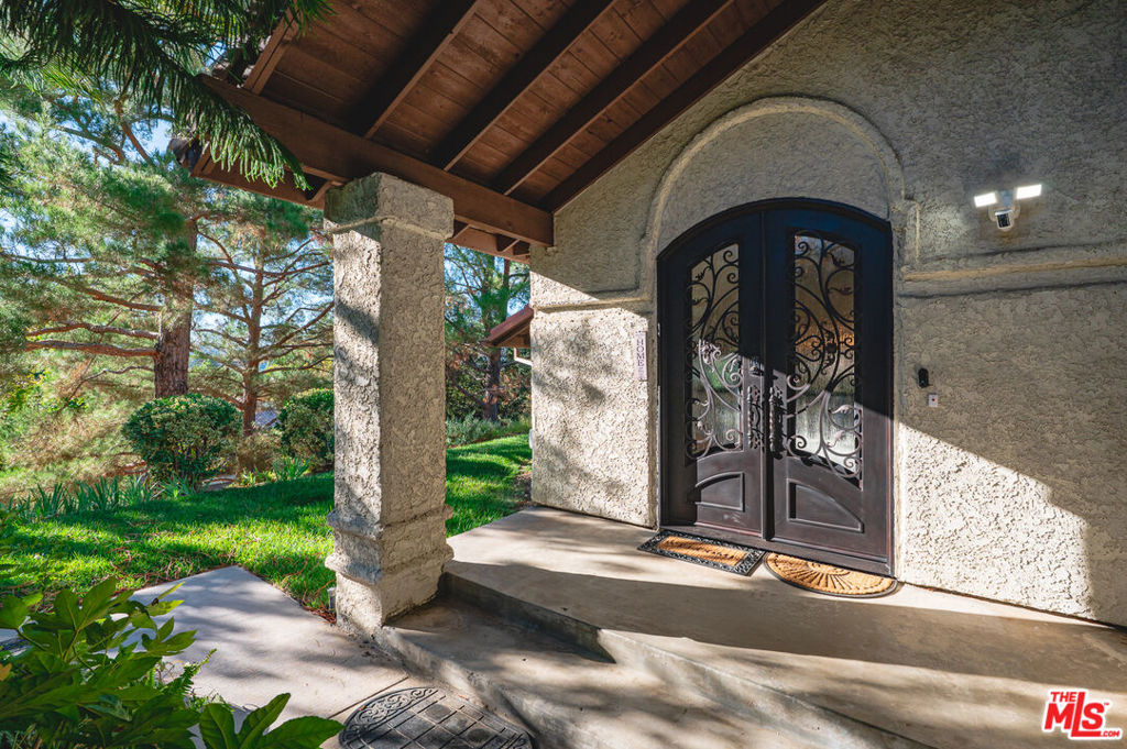 24232 Mentry Drive