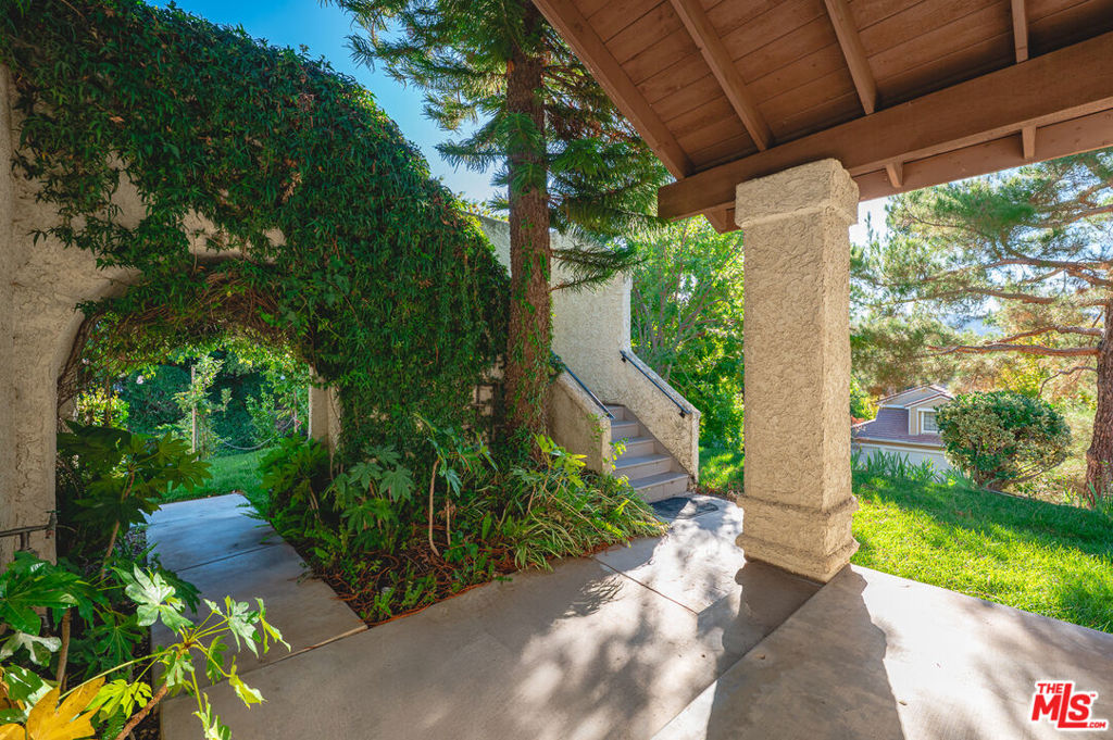 24232 Mentry Drive