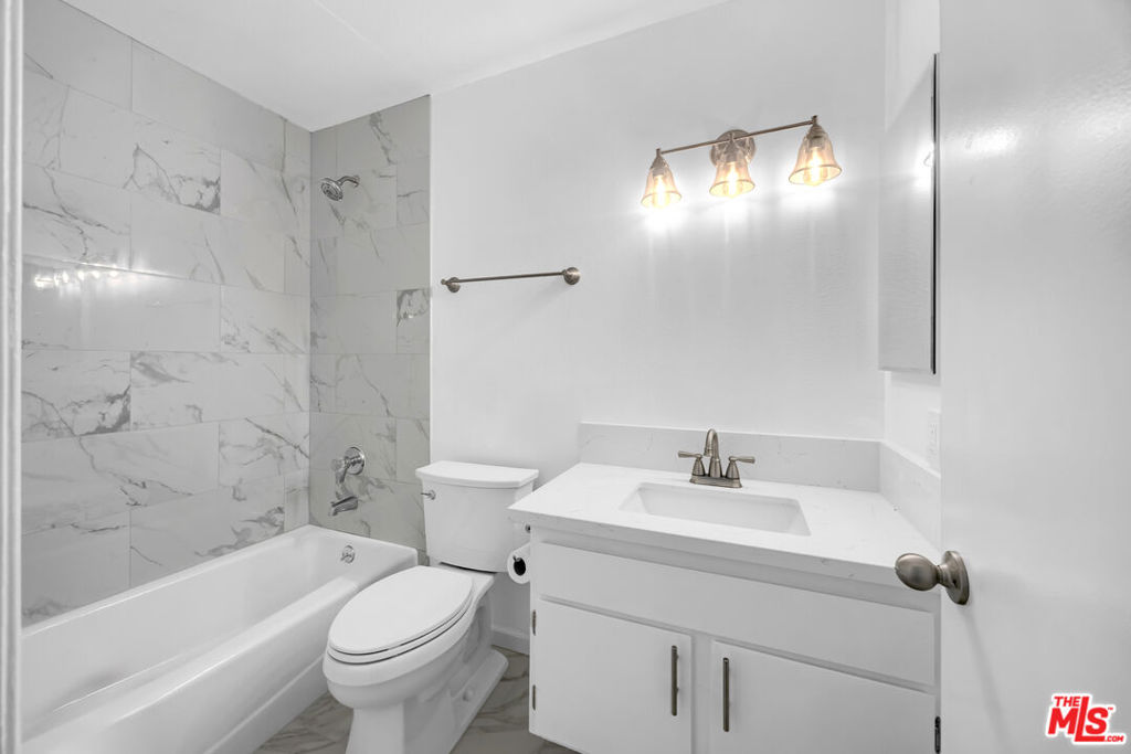 11109 Summertime Lane