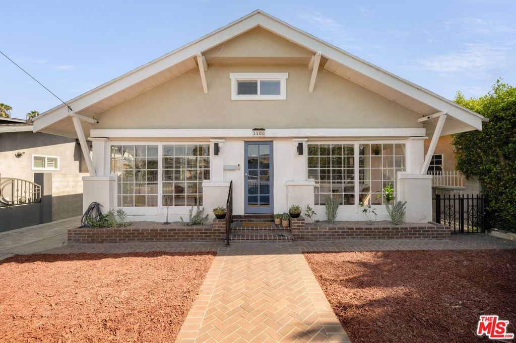 1106 Spence Street
