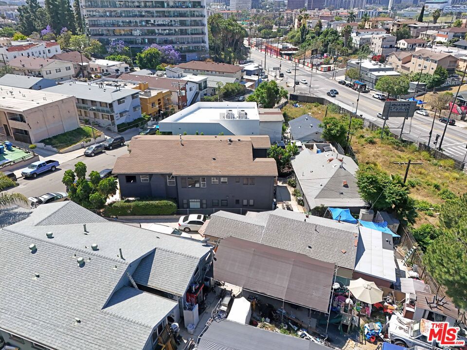 931 Everett Street