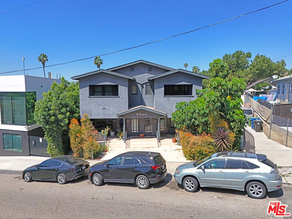 931 Everett Street
