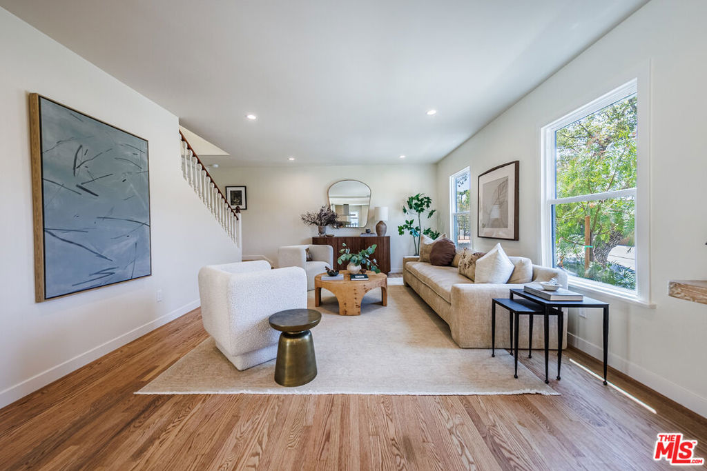 4325 Price Street
