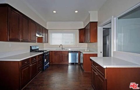 1406 3rd Avenue Los Angeles CA 90019