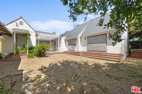  Valley Village CA 91607