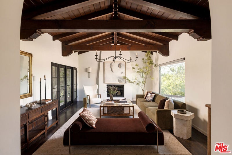 2504 Silver Lake Terrace