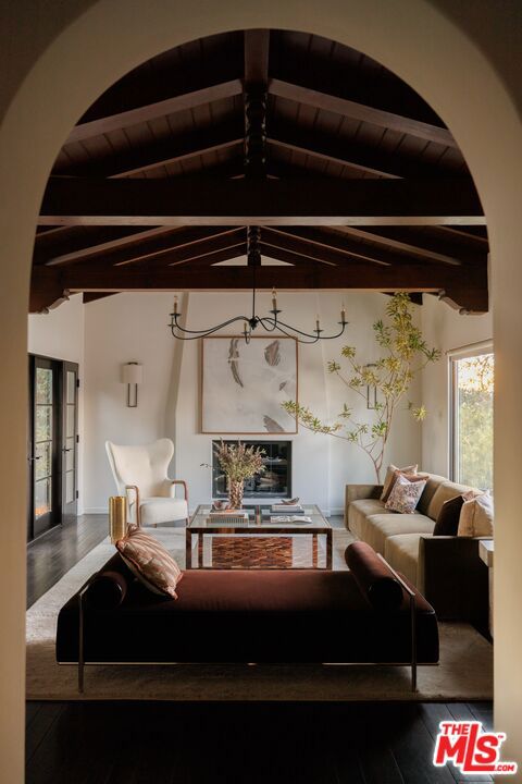 2504 Silver Lake Terrace